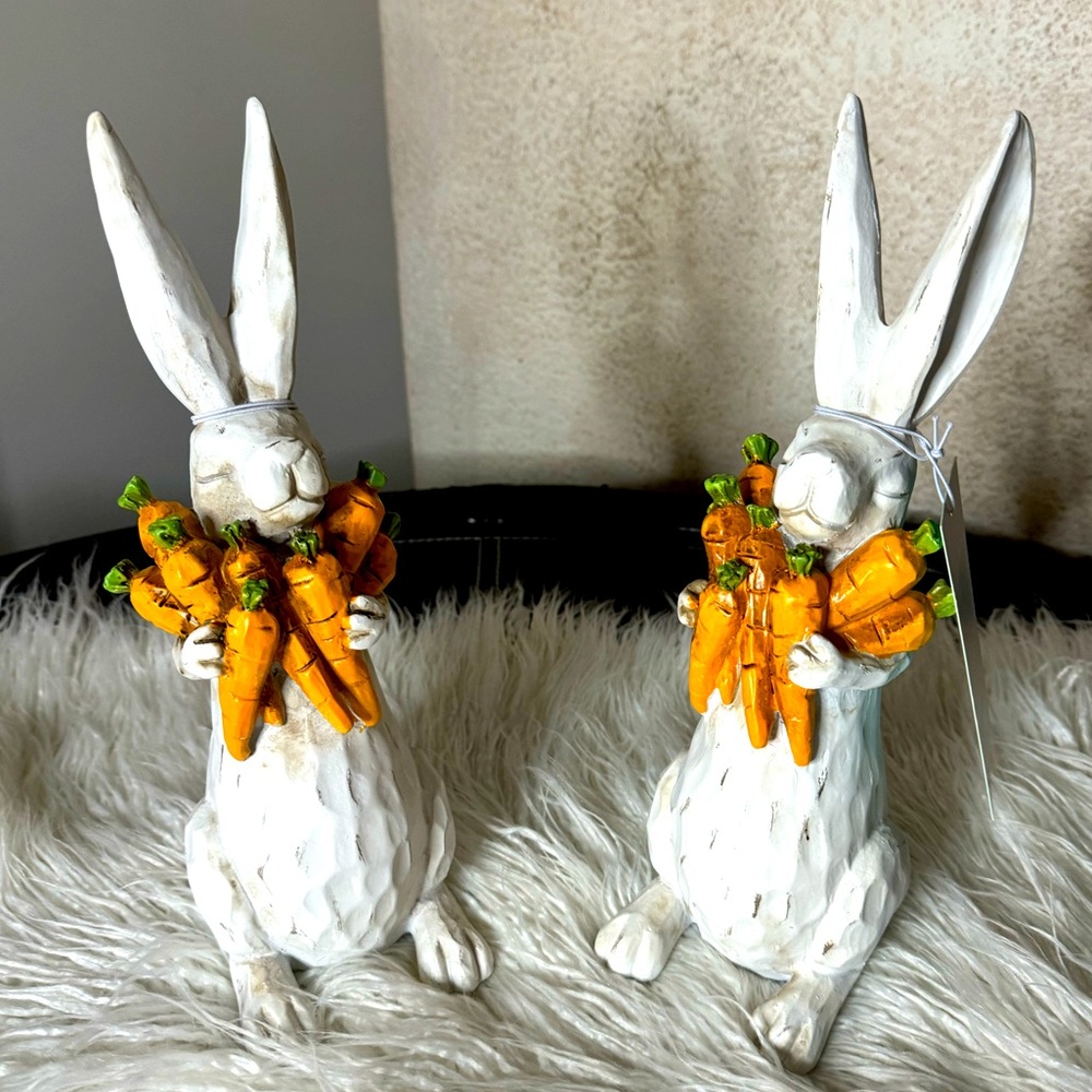 Martha Stewart carving sculpture resin bunny holding carrots Easter holiday